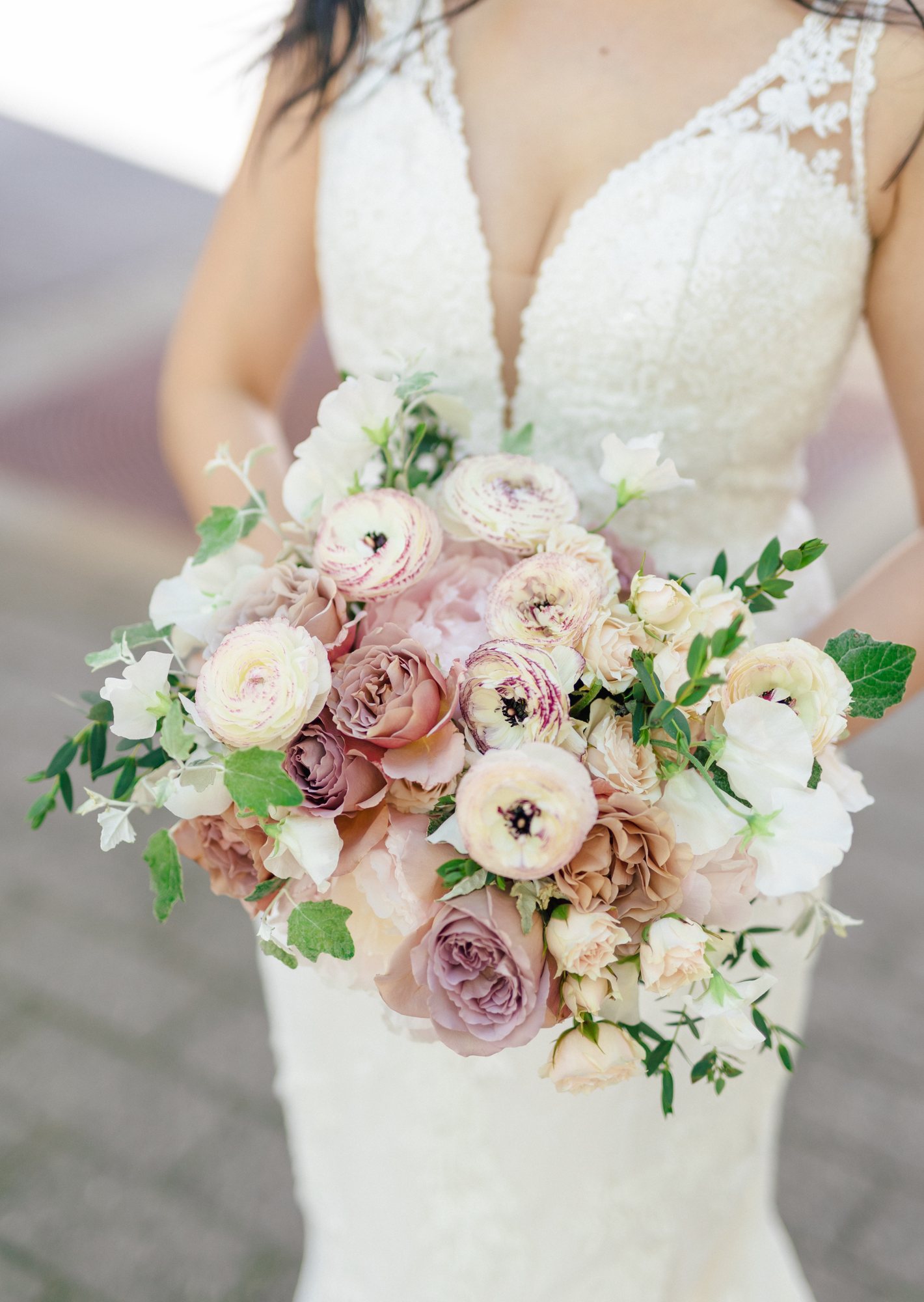 Lush mauve and blush bridal bouquet
